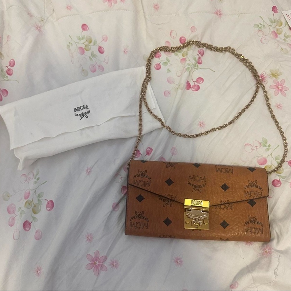 MCM Tracy Crossbody Wallet in Visetos⚜️